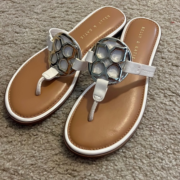 Kelly & Katie Thong Sandals Sz 8M - Picture 4 of 6